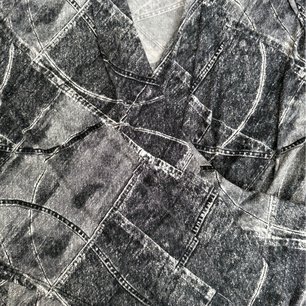 Clara SunWoo Black Gray Acid Wash Faux Denim Wrap Top Size‎ XL Long Sleeve Edgy - Picture 4 of 9